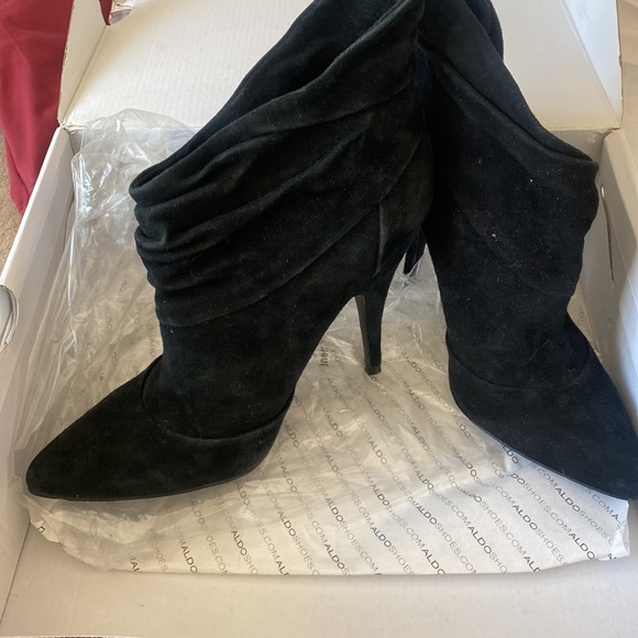 Aldo Black Suede Ankle Bootie Heels - Picture 3 of 4